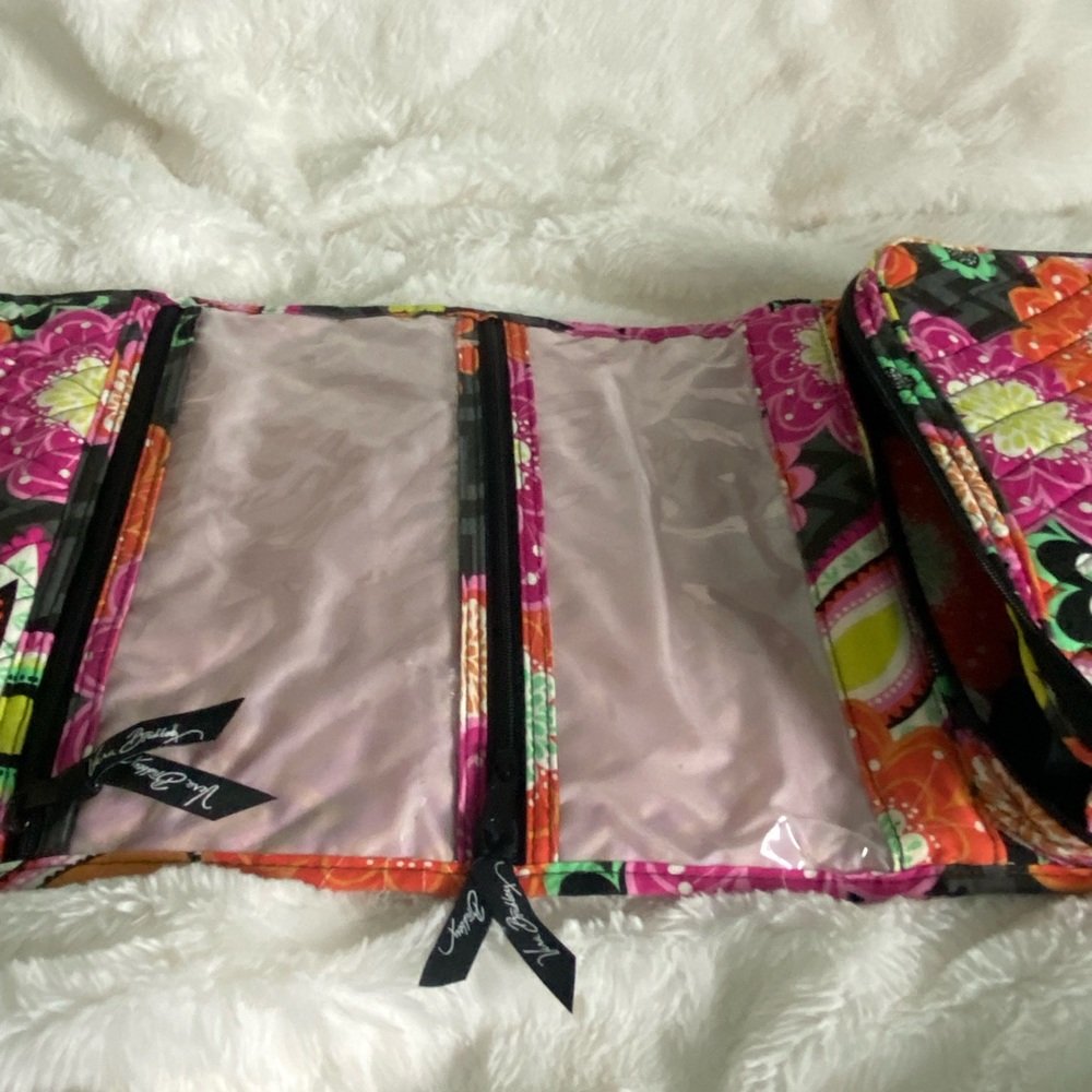 Vera Bradley Toiletry Bagels - Picture 4 of 9
